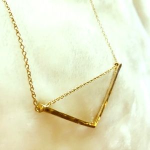 ✨✨🆕✨✨Gold LOFT arrow charm necklace